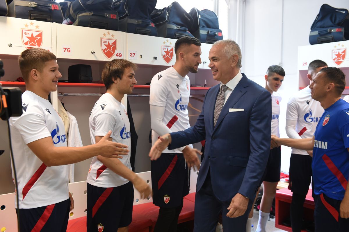 Prozivka fudbalera Crvene zvezde, pred pocetak prvenstva, na stadionu Rajko Mitic. ZVEZDAN TERZIC, BARAK BAKHAR Barak Bahar, JOVAN MIJATOVIC Beograd, 19.06.2023. foto: Nebojsa Parausic Fudbal, Crvena zvezda