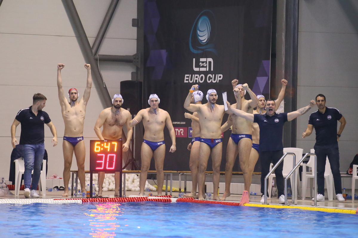 SLAVLJE vaterpolista Novog Beograda na utakmici finala Kupa Srbije protiv Crvene Zvezde na bazenu VK Sabac, Sabac 30.11.2024. godine Foto: Ivica Veselinov / MN PRESS VATERPOLO, WATERPOLO, KUP SRBIJE, NATIONAL CUP, VK CRVENA ZVEZDA, NOVI BEOGRAD