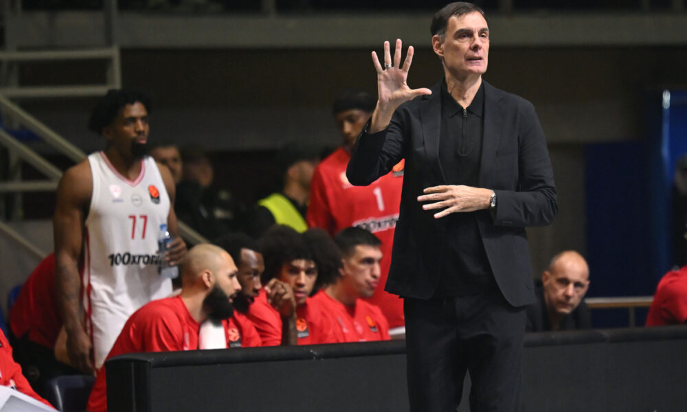 GEORGIOS BARTZOKAS Georgios Barcokas trener kosarkasa Olimpijakosa Pirej na utakmici Evrolige protiv Partizana u hali Aleksandar Nikolic Pionir, Beograd 14.01.2026. godine Foto: Marko Metlas Kosarka, Partizan, Evroliga, Olimpijakos Pirej