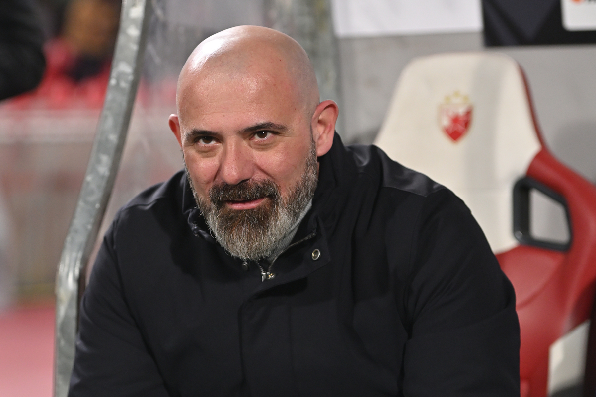 DEJAN STANKOVIC trener fudbalera Crvene zvezde na utakmici UEFA Lige Evropa protiv Selte Vigo na stadionu Rajka Mitica, Beograd 29.01.2026. godine Foto: Marko Metlas Fudbal, Crvena zvezda, UEFA Liga Evropa, Selta Vigo