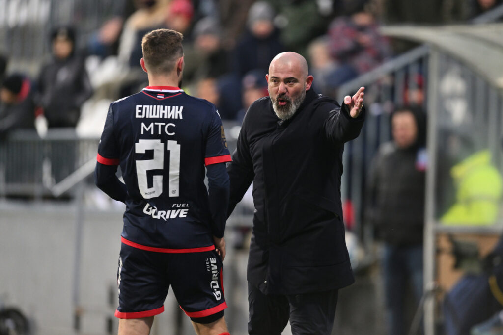 DEJAN STANKOVIC trener fudbalera Crvene zvezde na utakmici Superlige Prvenstva Srbije protiv Cukarickog na stadionu Cukarickog, Beograd, 01.02.2026. godine Foto: Marko Metlas Fudbal, Crvena zvezda, Superliga Prvenstvo Srbije, Cukaricki