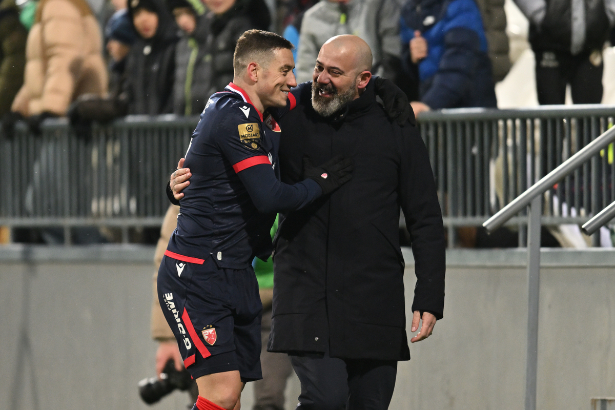 BRUNO DUARTE DA SILVA i DEJAN STANKOVIC trener fudbalera Crvene zvezde na utakmici Superlige Prvenstva Srbije protiv Cukarickog na stadionu Cukarickog, Beograd, 01.02.2026. godine Foto: Marko Metlas Fudbal, Crvena zvezda, Superliga Prvenstvo Srbije, Cukaricki