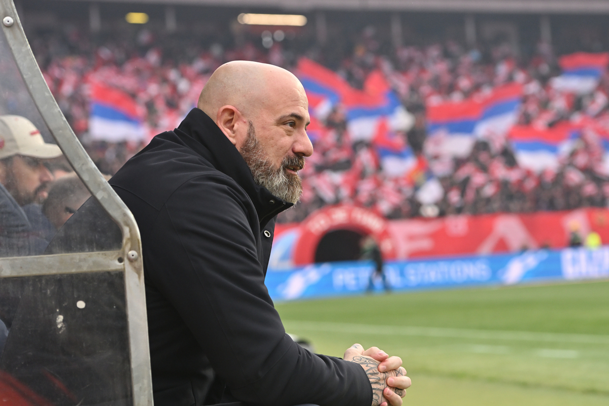 DEJAN STANKOVIC trener fudbalera Crvene zvezde na utakmici Superlige Prvenstva Srbije protiv Novog Pazara na stadionu Rajka Mitica, Beograd, 07.02.2026. godine Foto: Marko Metlas Fudbal, Crvena zvezda, Superliga Prvenstvo Srbije, Novi Pazar