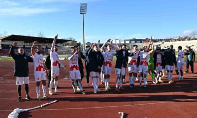 RADOST fudbalera Radnickog Nis na utakmici Superlige Prvenstva Srbije protiv Radnickog Kragujevac na stadionu Cair, Nis, 08.02.2026. godine Foto: Mladjan Ivanovic / MN PRESS Fudbal, Radnicki Nis, Superliga Prvenstvo Srbije, Radnicki Kragujevac