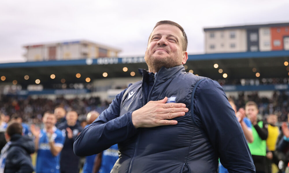 NENAD LALATOVIC, trener fudbalera Novog Pazara, proslavlja pobedu na prvenstvenoj utakmici protiv OFK Beograda, na Gradskom stadionu. Novi Pazar, 15.02.2026. foto: MN Press / tdj Fudbal, Novi Pazar, OFK Beograd
