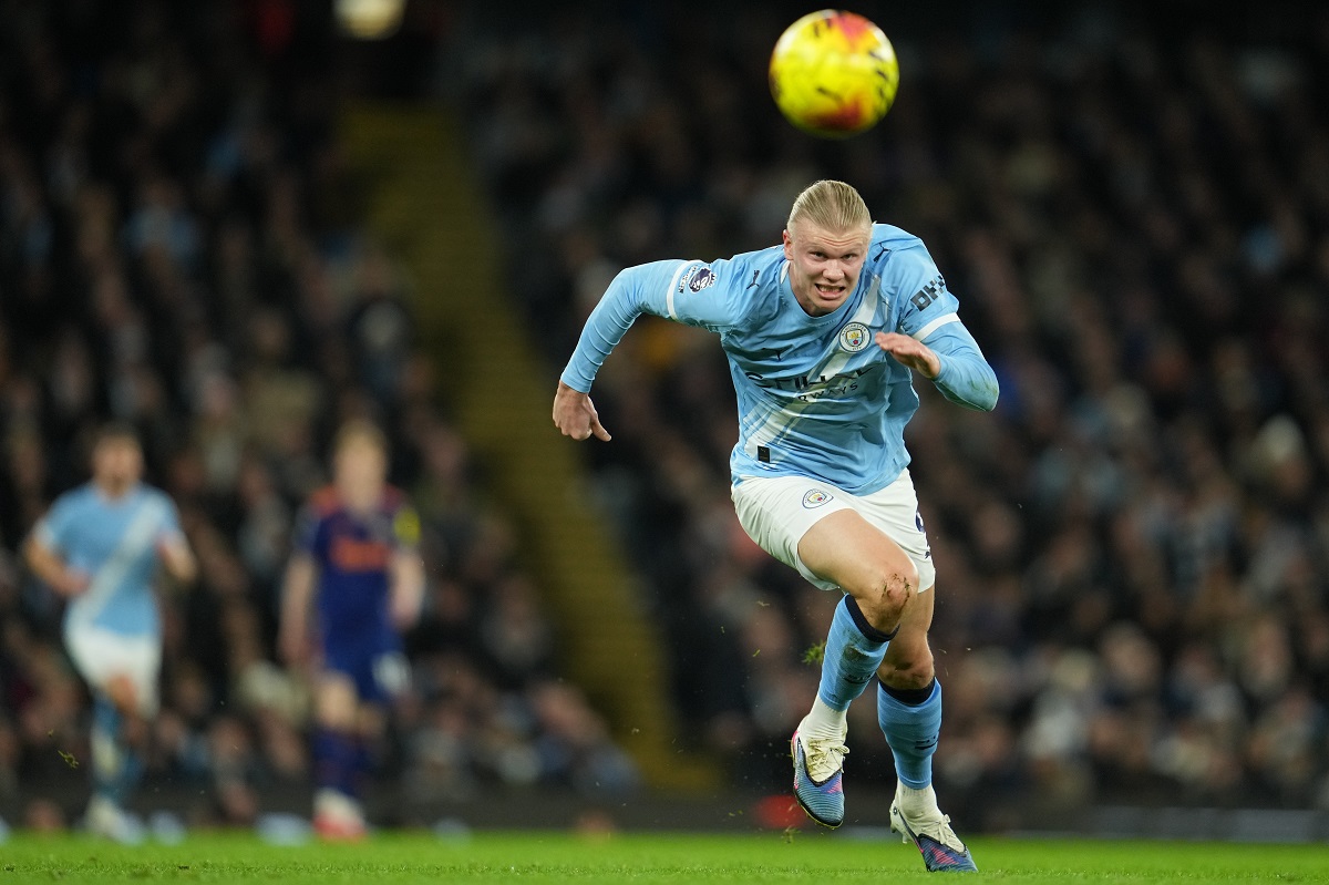 Manchester City's Erling Haaland runs for the ball during the English Premier League soccer match between Manchetser City nad Newcastle in Manchester, England, Saturday, Feb. 21, 2026. (AP Photo/Jon Super)