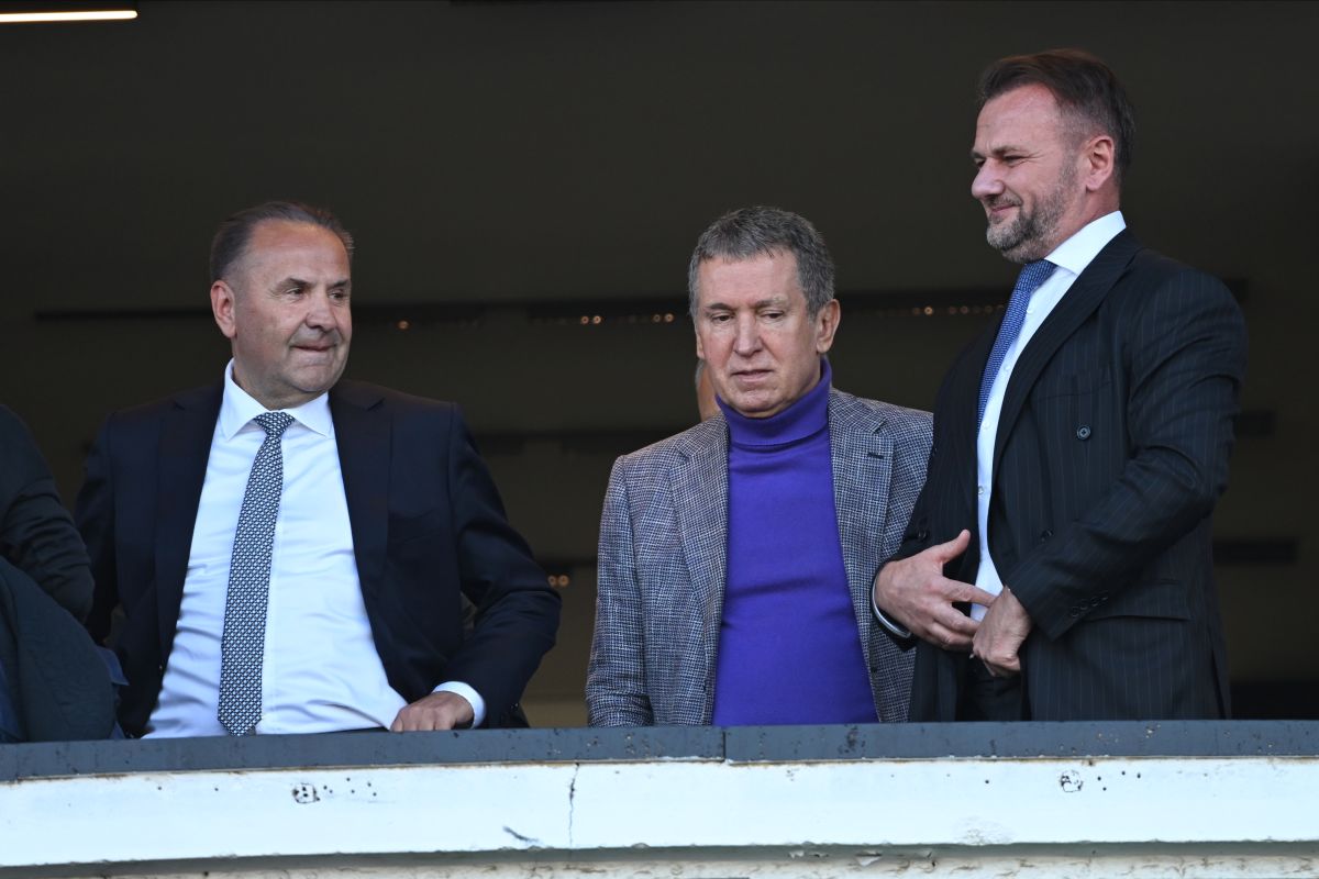 RASIM LJAJIC predsednik, DRAGAN DJURIC bivsi predsednik, OSTOJA MIJAILOVIC predsednik kosarkasa, fudbaleri Partizana na utakmici Superlige Prvenstva Srbije protiv Cukarickog na stadionu Partizana, Beograd 26.10.2024. godine Foto: Marko Metlas Fudbal, Partizan, Superliga Prvenstvo Srbije, Cukaricki