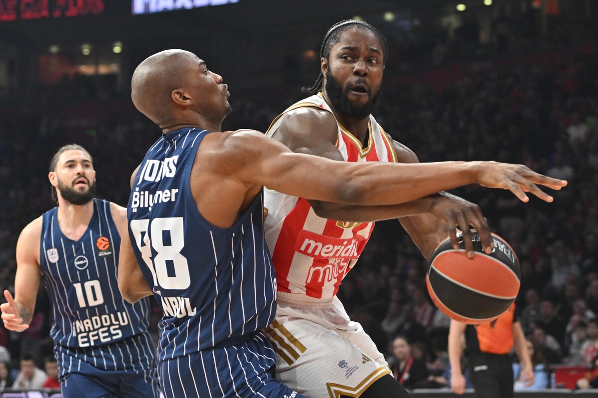 kosarkas Crvene zvezde na utakmici Evrolige protiv Anadolu Efesa Istanbul u hali Beogradska arena, Beograd 25.02.2026. godine Foto: Marko Metlas Kosarka, Crvena zvezda, Evroliga, Anadolu Efes Istanbul