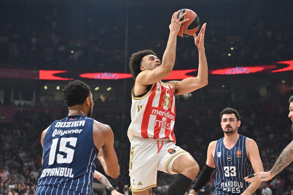 kosarkas Crvene zvezde na utakmici Evrolige protiv Anadolu Efesa Istanbul u hali Beogradska arena, Beograd 25.02.2026. godine Foto: Marko Metlas Kosarka, Crvena zvezda, Evroliga, Anadolu Efes Istanbul