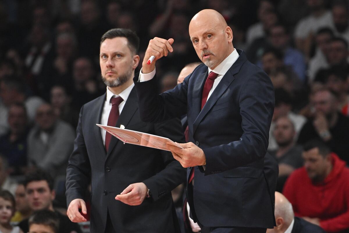Trener Crvene zvezde na utakmici Evrolige protiv Makabija Tel Aviv u hali Beogradska arena, Beograd 06.02.2026. godine Foto: Marko Metlas Kosarka, Crvena zvezda, Evroliga, Makabi Tel Aviv