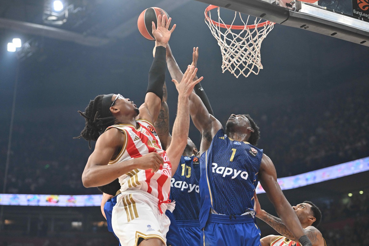 kosarkas Crvene zvezde na utakmici Evrolige protiv Makabija Tel Aviv u hali Beogradska arena, Beograd 06.02.2026. godine Foto: Marko Metlas Kosarka, Crvena zvezda, Evroliga, Makabi Tel Aviv