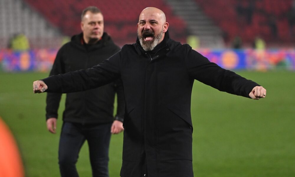 Trener Crvene zvezde na utakmici Superlige Prvenstva Srbije protiv Partizana na stadionu Rajka Mitica, Beograd, 22.02.2026. godine Foto: Marko Metlas Fudbal, Crvena zvezda, Superliga Prvenstvo Srbije, Partizan