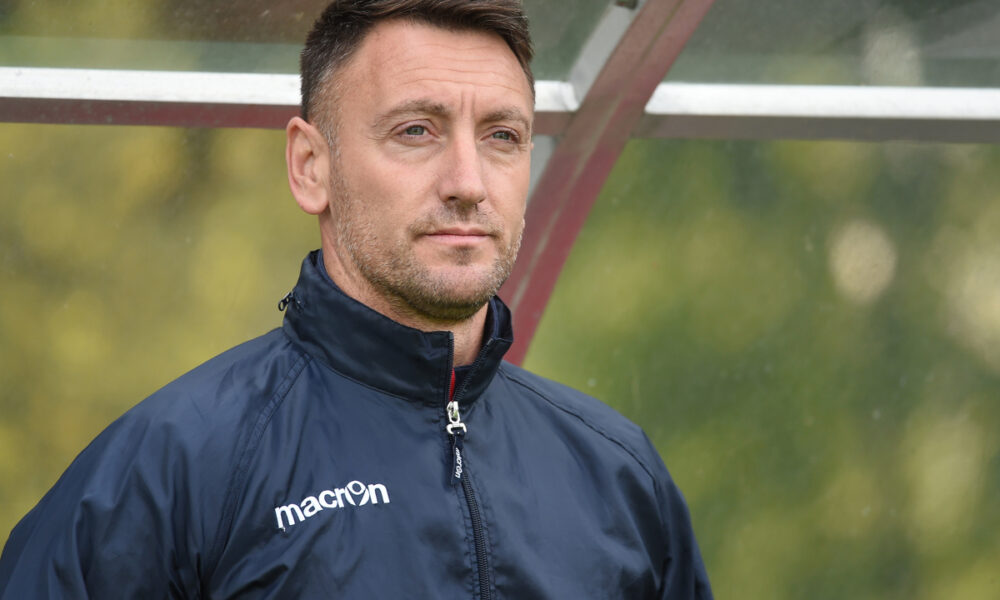 SAVO PAVICEVIC, pomocni trener fudbalera Radnickog, na prvenstvenoj utakmici protiv Cukarickog, na stadionu Cukarickog. Beograd, 02.05.2022. Foto: Nebojsa Parausic Fudbal, Cukaricki, Radnicki Nis