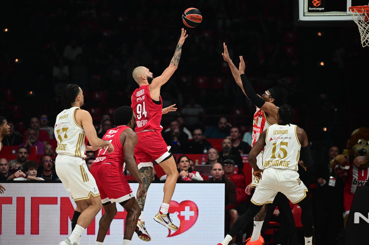 EVAN FOURNIER Ivan Furnije kosarkas Olimpijakosa Pirej na utakmici Evrolige protiv Crvene zvezde u hali Mira i prijateljstva, Atina 13.02.2026. godine Foto: MN PRESS Kosarka, Crvena zvezda, Evroliga, Olimpijakos Pirej