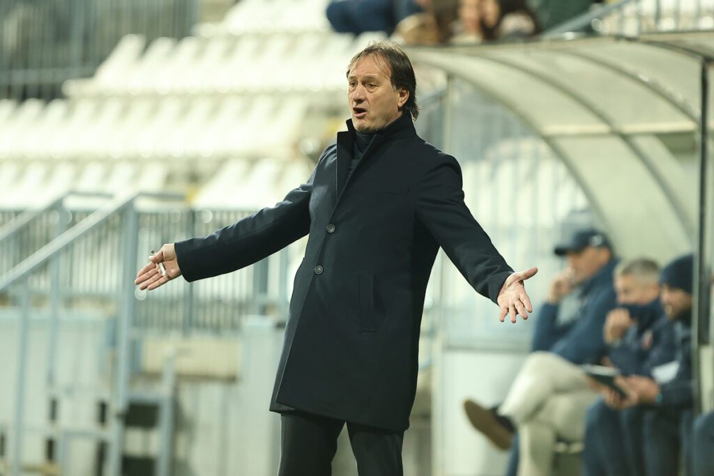 MIROSLAV TANJGA trener fudbalera Vojvodine na utakmici Mocart Superlige protiv Cukarickog na stadionu Cukarickog, Beograd 14.02.2026. godine Foto: Ivica Veselinov / MN PRESS FUDBAL, FOOTBALL, MOZZART SUPERLIGA, PRVENSTVO SRBIJE, NATIONAL CHAMPIONSHIP, FK CUKARICKI, FK VOJVODINA