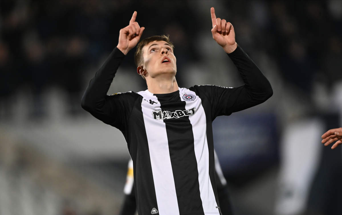 ANDREJ KOSTIC, fudbaler Partizana, proslavlja gol na prvenstvenoj utakmici protiv OFK Beograda, na stadionu JNA. Beograd, 28.02.2026. foto: Nebojsa Parausic Fudbal, Partizan, OFK Beograd