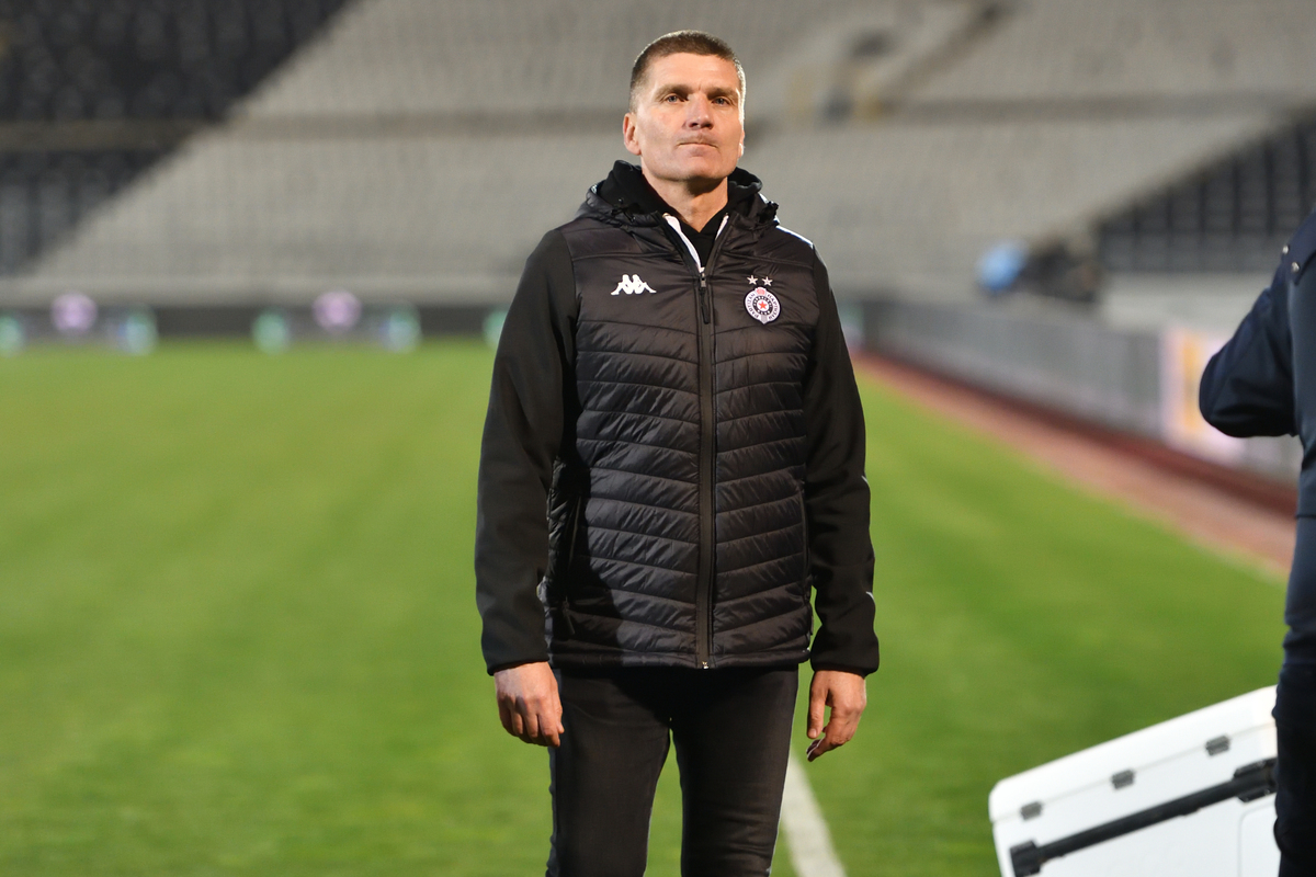 SRDJAN BLAGOJEVIC trener fudbalera Partizana na utakmici Superlige Prvenstva Srbije protiv TSC Backa Topola na stadionu Partizana, Beograd 14.03.2026. godine Foto: Marko Metlas Fudbal, Partizan, Superliga Prvenstvo Srbije, TSC Backa Topola