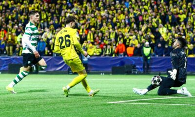 Sporting's Luis Suárez, left, and Bodo/Glimt's Jostein Gundersen fight for the ball during the Champions League soccer match between Bodo/Glimt and Sporting Lisbon, in Bodo, Norway, Wednesday March 11, 2026. (Mats Torbergsen/NTB Scanpix via AP)