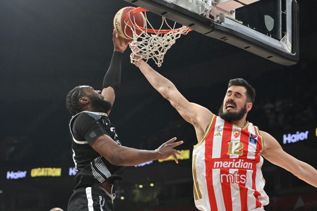 kosarkas Crvene zvezde na utakmici Jadranske ABA lige protiv Partizana u hali Beogradska arena, Beograd 22.03.2026. godine Foto: Marko Metlas Kosarka, Partizan, Jadranska ABA liga, Crvena zvezda