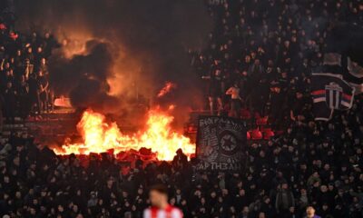 GROBARI navijaci fudbalera Partizana na utakmici Superlige Prvenstva Srbije protiv Crvene zvezde na stadionu Rajka Mitica, Beograd, 22.02.2026. godine Foto: Marko Metlas Fudbal, Crvena zvezda, Superliga Prvenstvo Srbije, Partizan