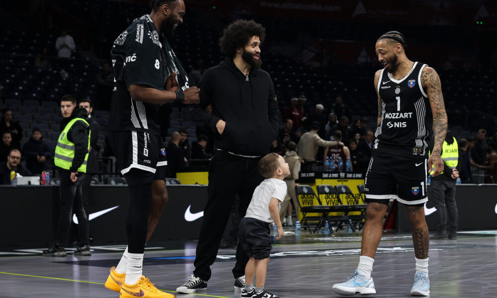 BRUNO FERNANDO, DUANE WASHINGTON Dvejn Vasington, CARLIK JONES Karlik Dzons kosarkasi Partizana na utakmici Jadranske ABA lige protiv KK Bosna u hali Beogradska arena, Beograd 30.03.2026. godine Foto: MN PRESS Kosarka, Partizan, Jadranska ABA liga, KK Bosna