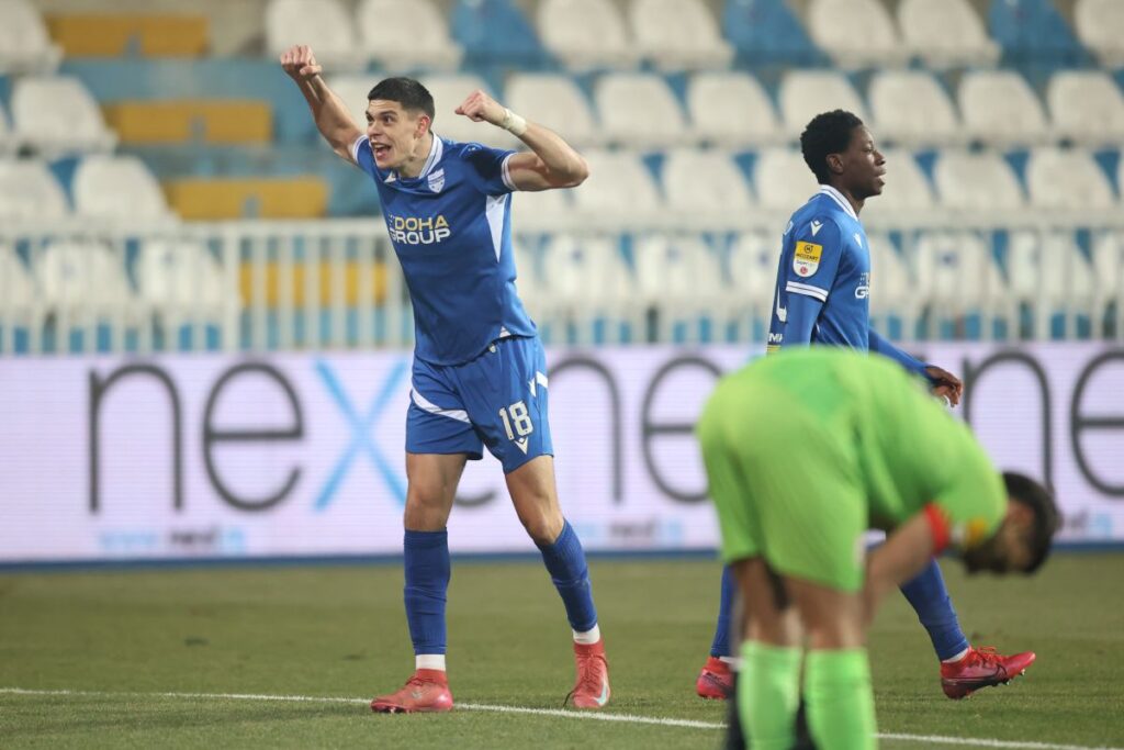 STEFAN STANISAVLJEVIC fudbaler Novog Pazara na utakmici Superlige Prvenstva Srbije protiv Radnickog Nis na Gradsrkom stadionu, Novi Pazar 14.12.2025. godine Foto: Marko Metlas Fudbal, Radnicki Nis, Prvenstvo Srbije, Novi Pazar