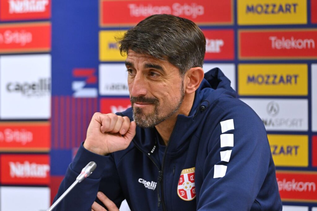 VELJKO PAUNOVIC selektor i trener fudbalera reprezentacije Srbije pres konferencija pred utakmicu kvalifikacija za FIFA Svetsko prvenstvo protiv Letonije na stadionu Dubocica, Leskovac 15.11.2025. godine Foto: Marko Metlas Fudbal, Reprezentacija, Srbija, Letonija, Kvalifikacije za Svetsko prvenstvo, Pres konferencija