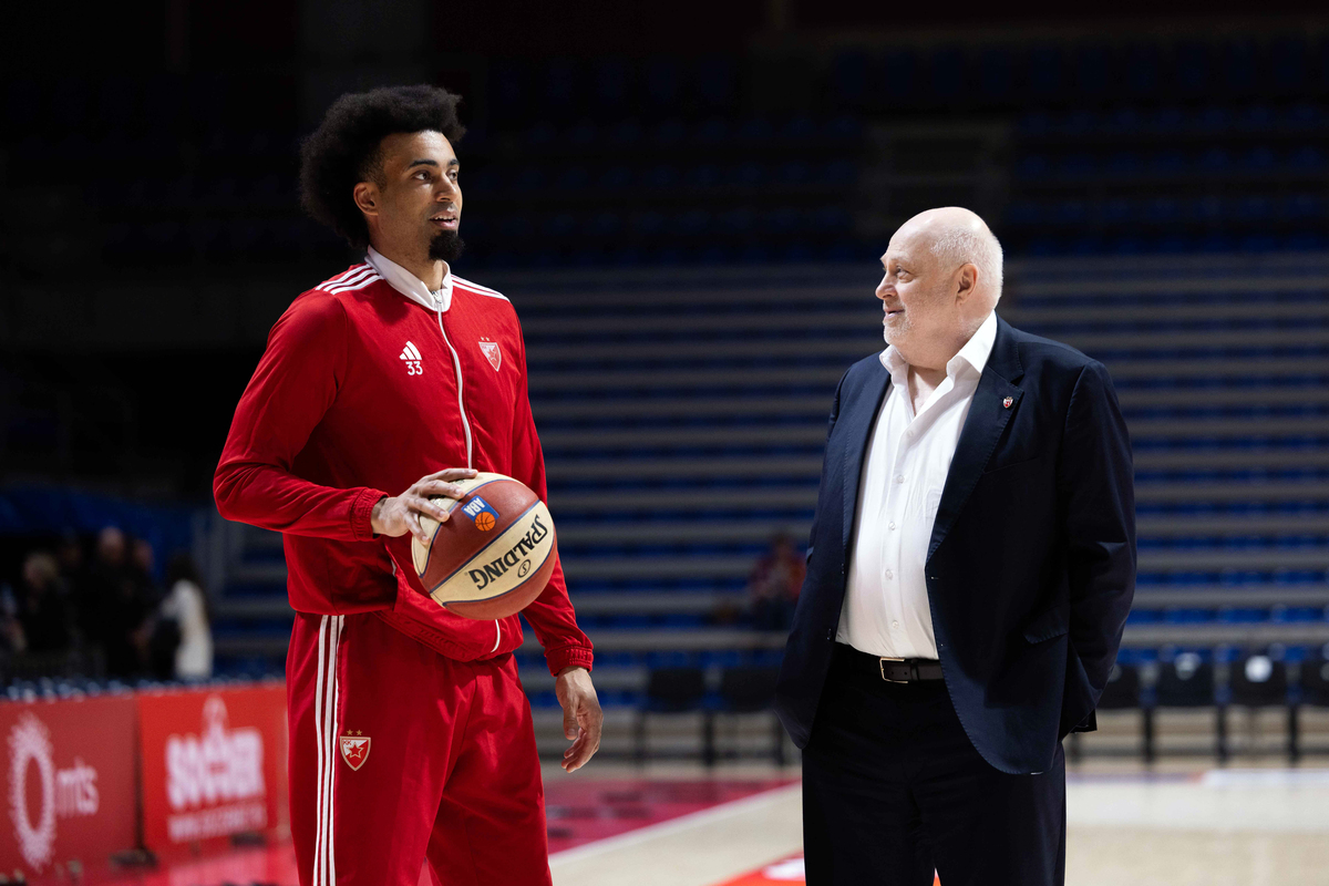 JORDAN NWORA Dzordan Nvora, kosarkas Crvene zvezde, i MILAN MINIC, na utakmici ABA lige protiv Kluza, u hali Aleksandar Nikolic. Beograd, 13.04.2026. foto: MN Press / djk Kosarka, ABA League, Crvena zvezda, Kluz