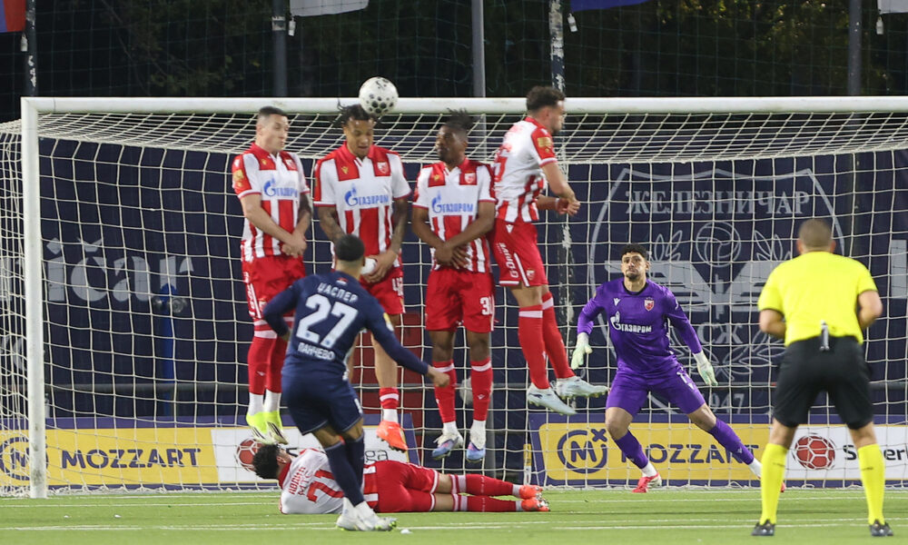 fudbaler Železničara iz Pančeva na utakmici Superlige Srbije protiv Crvene zvezde na stadionu SC Mladost, Pancevo 22.04.2026. godine Foto: Ivica Veselinov / MN PRESS FUDBAL, FOOTBALL, MOZZART SUPERLIGA, PRVENSTVO SRBIJE, NATIONAL CHAMPIONSHIP, CRVENA ZVEZDA, FK ZELEZNICAR PANCEVO