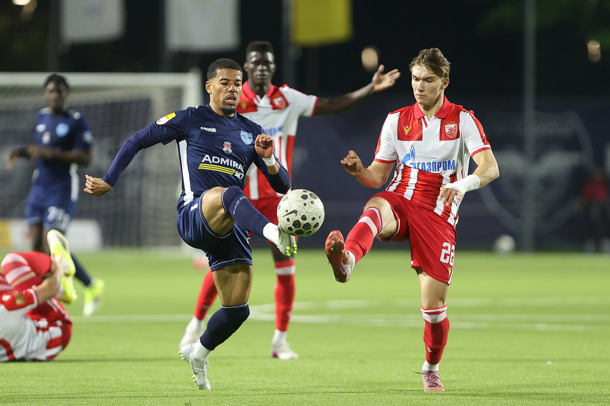 fudbaler Crvene Zvesde na utakmici Mocart Superlige Srbije protiv Zeleznicara na stadionu SC Mladost, Pancevo 22.04.2026. godine Foto: Ivica Veselinov / MN PRESS FUDBAL, FOOTBALL, MOZZART SUPERLIGA, PRVENSTVO SRBIJE, NATIONAL CHAMPIONSHIP, CRVENA ZVEZDA, FK ZELEZNICAR PANCEVO