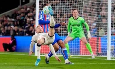West Ham United's Jarrod Bowen tries an overhead kick during the English Premier League soccer match between Crystal Palace and West Ham United in London, England, Monday, April 20, 2026. (Jordan Pettitt/PA via AP)