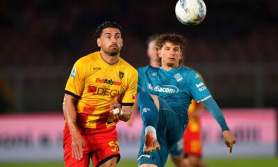 Lecce's Santiago Pierotti, left, in action during an Italian Serie A soccer match between Lecce and Fiorentina in Lecce, Italy, Monday, April 20, 2026. (Giovanni Evangelista/LaPresse via AP)