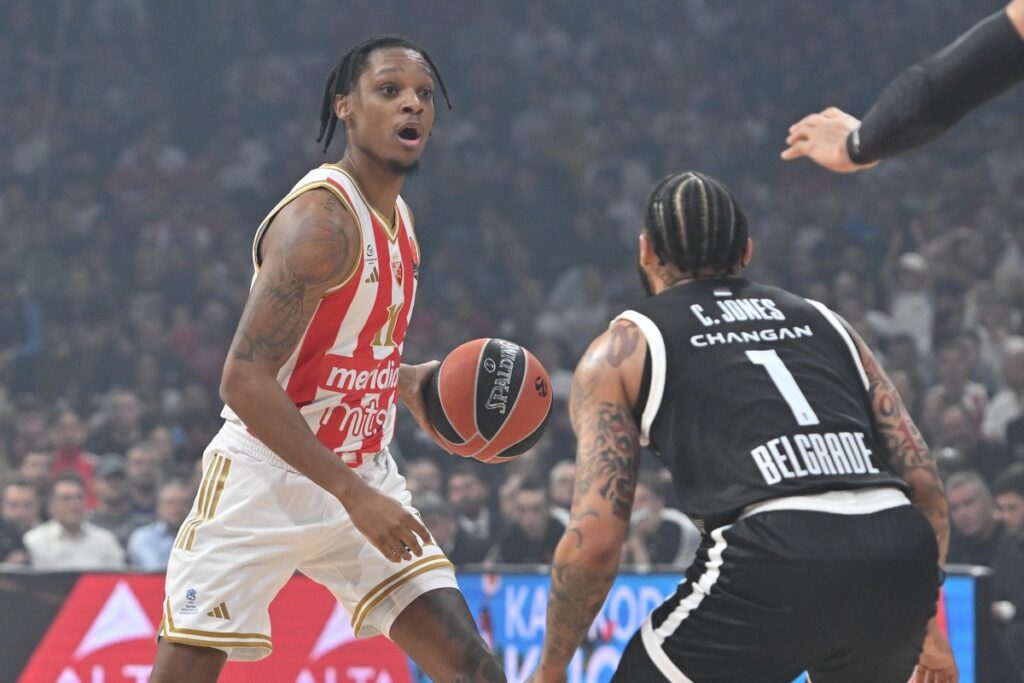 kosarkas Crvene zvezde na utakmici Evrolige protiv Parizana u hali Beogradska arena, Beograd 02.04.2026. godine Foto: Marko Metlas Kosarka, Crvena zvezda, Evroliga, Partizan