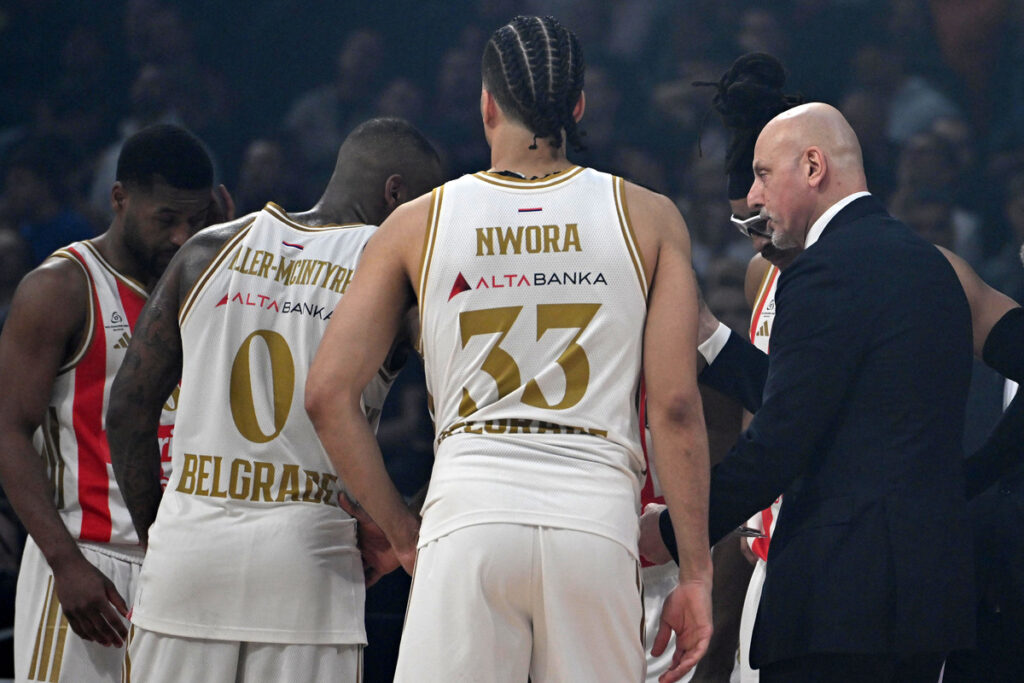 kosarkas Crvene zvezde na utakmici Evrolige protiv Parizana u hali Beogradska arena, Beograd 02.04.2026. godine Foto: Marko Metlas
Kosarka, Crvena zvezda, Evroliga, Partizan