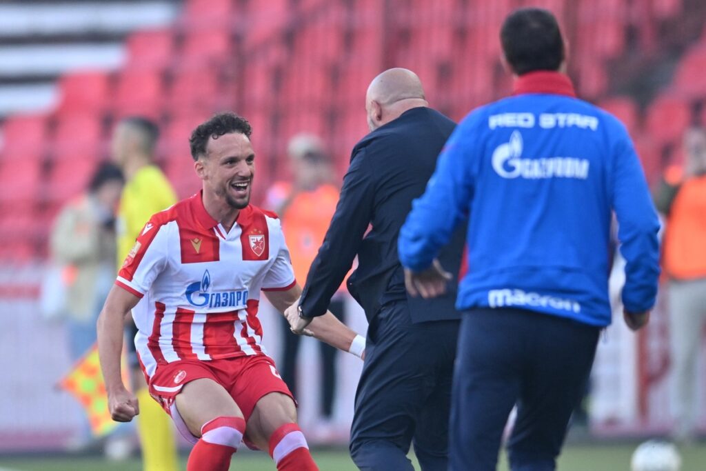 fudbaler Crvene zvezde na utakmici Superlige Prvenstva Srbije protiv Partizana na stadionu Rajka Mitica, Beograd, 26.04.2026. godine Foto: Marko Metlas Fudbal, Crvena zvezda, Superliga Prvenstvo Srbije, Partizan