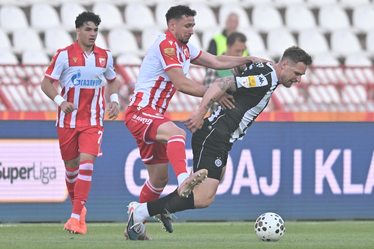 fudbaler Partizana na utakmici Superlige Prvenstva Srbije protiv Crvene zvezde na stadionu Rajka Mitica, Beograd, 26.04.2026. godine Foto: Marko Metlas Fudbal, Crvena zvezda, Superliga Prvenstvo Srbije, Partizan