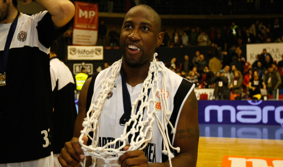 Miltion Palasio Milton Palacio kosarkas Partizana na finalu Kupa Srbije Radivoj Korac protiv Hemofarma Stada Vrsac u hali Cair u Nisu pobednici Kupa 11.02.2008. godine Foto: Marko Metlas