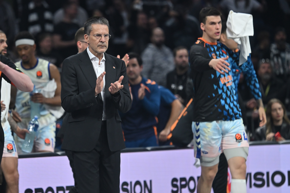 PEDRO MARTINEZ trener kosarkasa Valensije na utakmici Evrolige protiv Partizana u hali Beogradska arena, Beograd 27.03.2026. godine Foto: Marko Metlas Kosarka, Partizan, Evroliga, Valensija