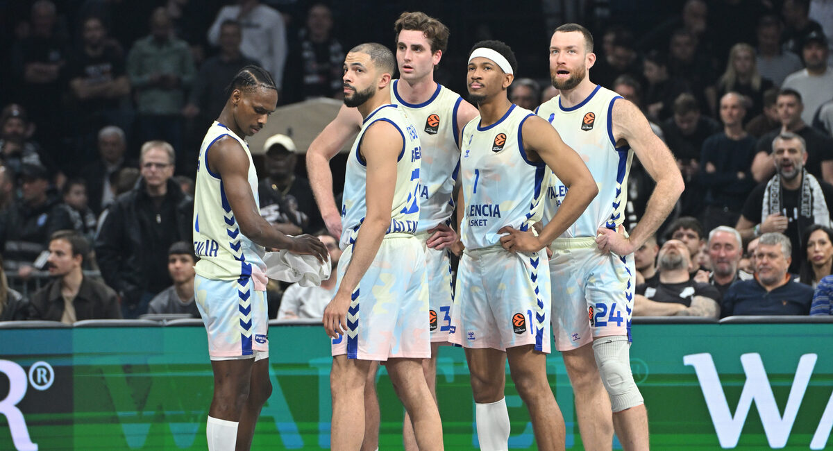 BRANCOU BADIO Branku Badio, DARIUS THOMPSON Darius TOmson, NATHAN REUVERS Nejtan Rojvers, KAMERON TAYLOR Kameron Tejlor, MATTHEW COSTELLO Metju Kostelo kosarkasi Valensije na utakmici Evrolige protiv Partizana u hali Beogradska arena, Beograd 27.03.2026. godine Foto: Marko Metlas Kosarka, Partizan, Evroliga, Valensija
