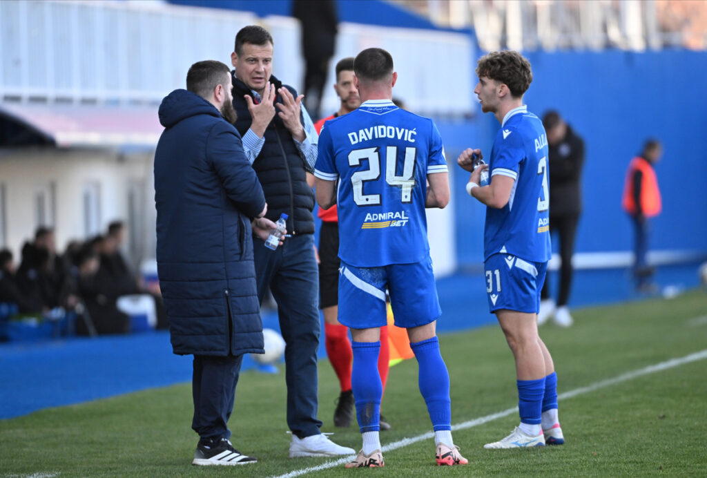 NENAD LALATOVIC, trener fudbalera Novog Pazara, na prvenstvenoj utakmici protiv Partizana, na Gradskom stadionu. Novi Pazar, 09.04.2026. Foto: MN Press / Mladjan Ivanovic Fudbal, Novi Pazar, Partizan
