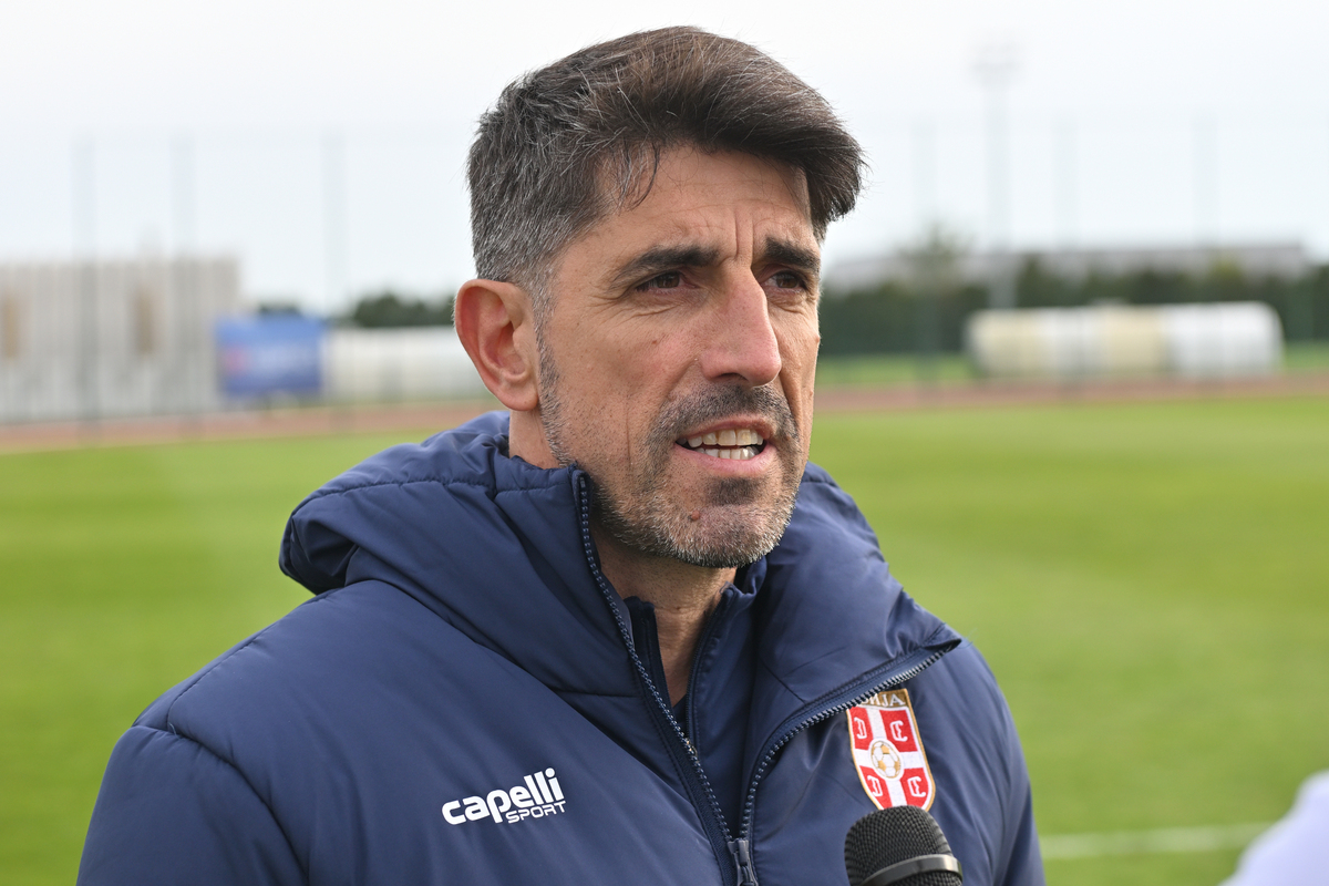 VELJKO PAUNOVIC selektor i trener trening fudbalske reprezentacije Srbije igraci iz Superlige u sportskom centru FSS, Stara Pazova 15.04.2026. godine Foto: Marko Metlas Fudbal, Srbija, Trening