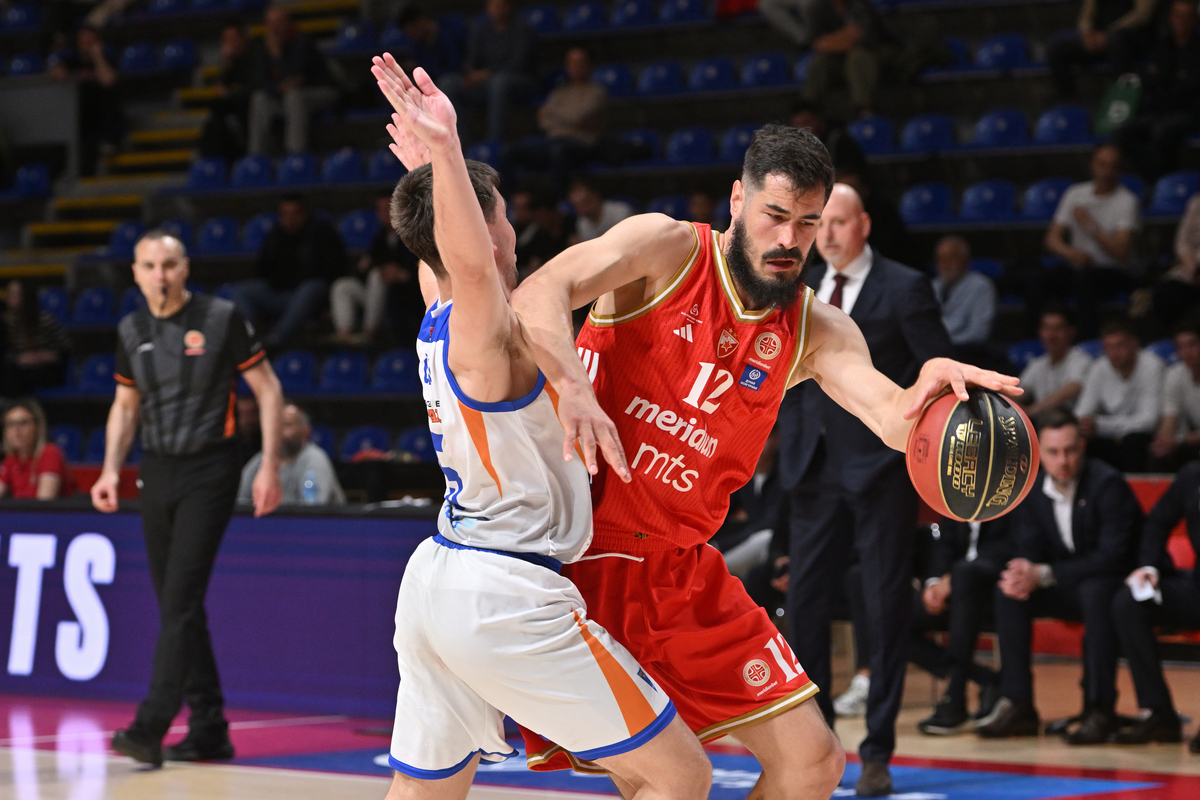 NIKOLA KALINIC kosarkas Crvene zvezde na utakmici prvenstva Srbije KLS protiv Zlatibora u hali Aleksandar Nikolic Pionir, Beograd 29.04.2026. godine Foto: Marko Metlas Kosarka, Crvena zvezda, Prvenstvo Srbije, Zlatibor