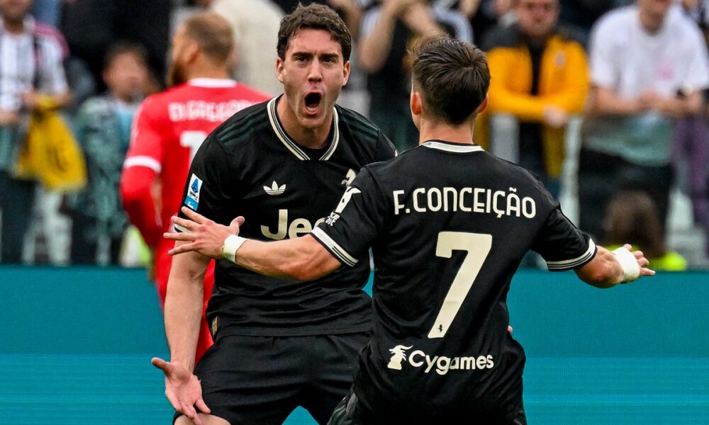 Juventus' Dusan Vlahovic celebrates after scoring during the Italian Serie A soccer match between Juventus and Hellas Verona in Turin, Italy, Sunday, May 3, 2026. (Tano Pecoraro/LaPresse via AP)