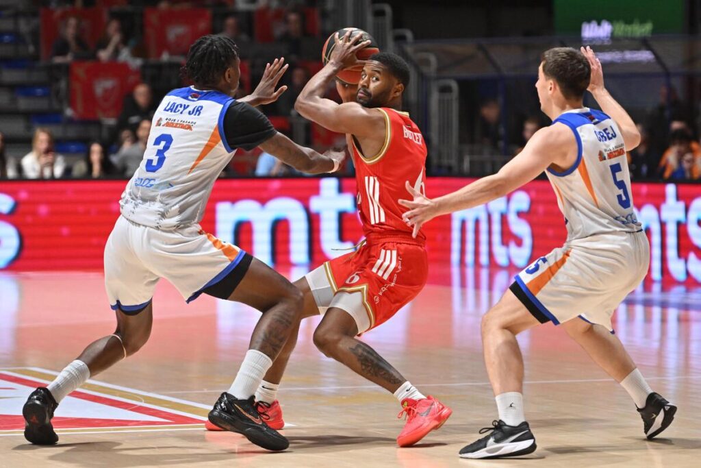 kosarkas Crvene zvezde na utakmici prvenstva Srbije KLS protiv Zlatibora u hali Aleksandar Nikolic Pionir, Beograd 03.05.2026. godine Foto: Marko Metlas Kosarka, Crvena zvezda, Prvenstvo Srbije, Zlatibor
