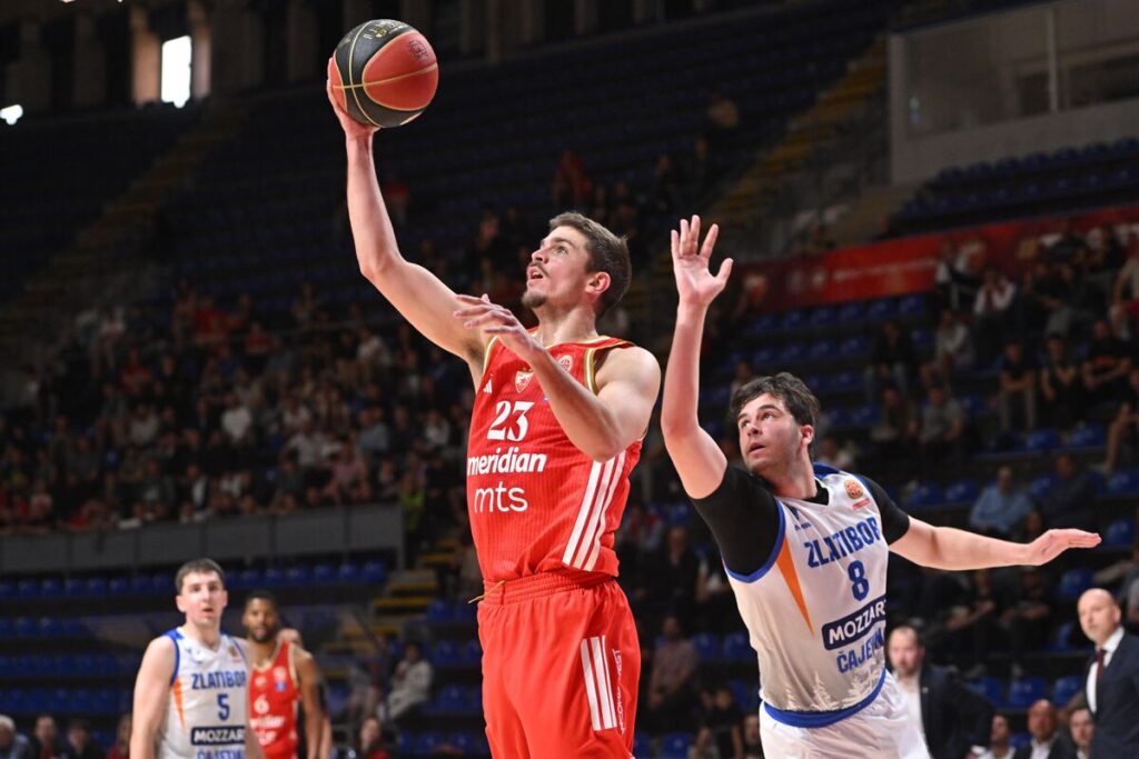 kosarkas Crvene zvezde na utakmici prvenstva Srbije KLS protiv Zlatibora u hali Aleksandar Nikolic Pionir, Beograd 03.05.2026. godine Foto: Marko Metlas Kosarka, Crvena zvezda, Prvenstvo Srbije, Zlatibor