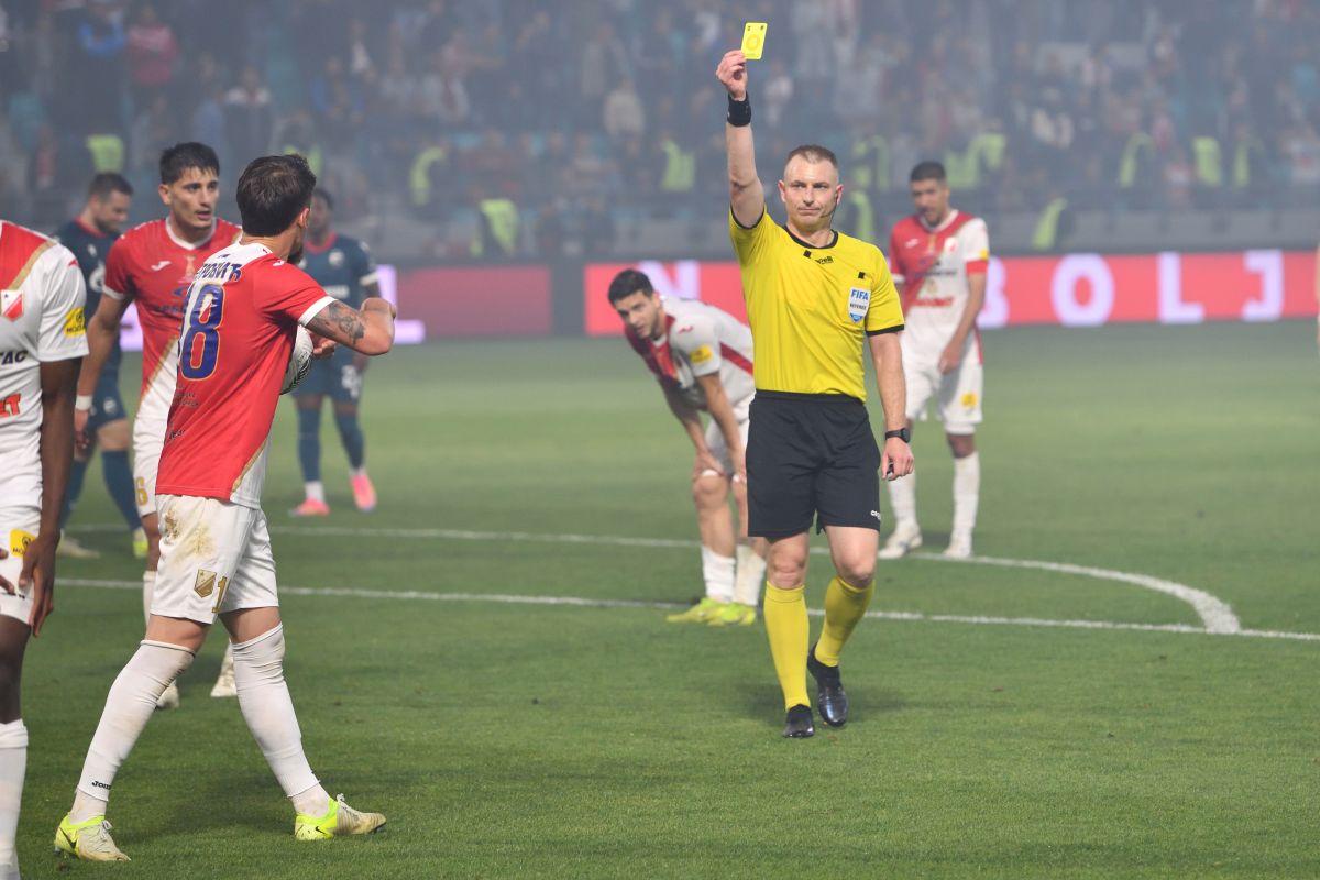 PAVLE ILIC sudija fudbaleri Crvene zvezde na utakmici finala Kupa Srbije protiv Vojvodine Novi Sad na stadionu Kraljevica, Zajecar 21.05.2025. godine Foto: Marko Metlas Fudbal, Crvena zvezda, Finale, Kup Srbije, Vojvodina Novi Sad